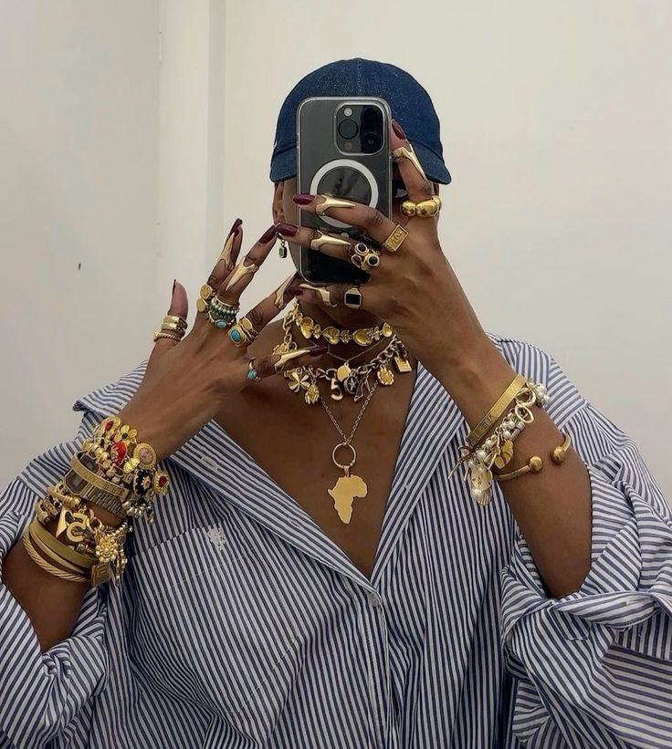 Embrace the Bold: The Rise of Maximalist Jewelry - Opulaire