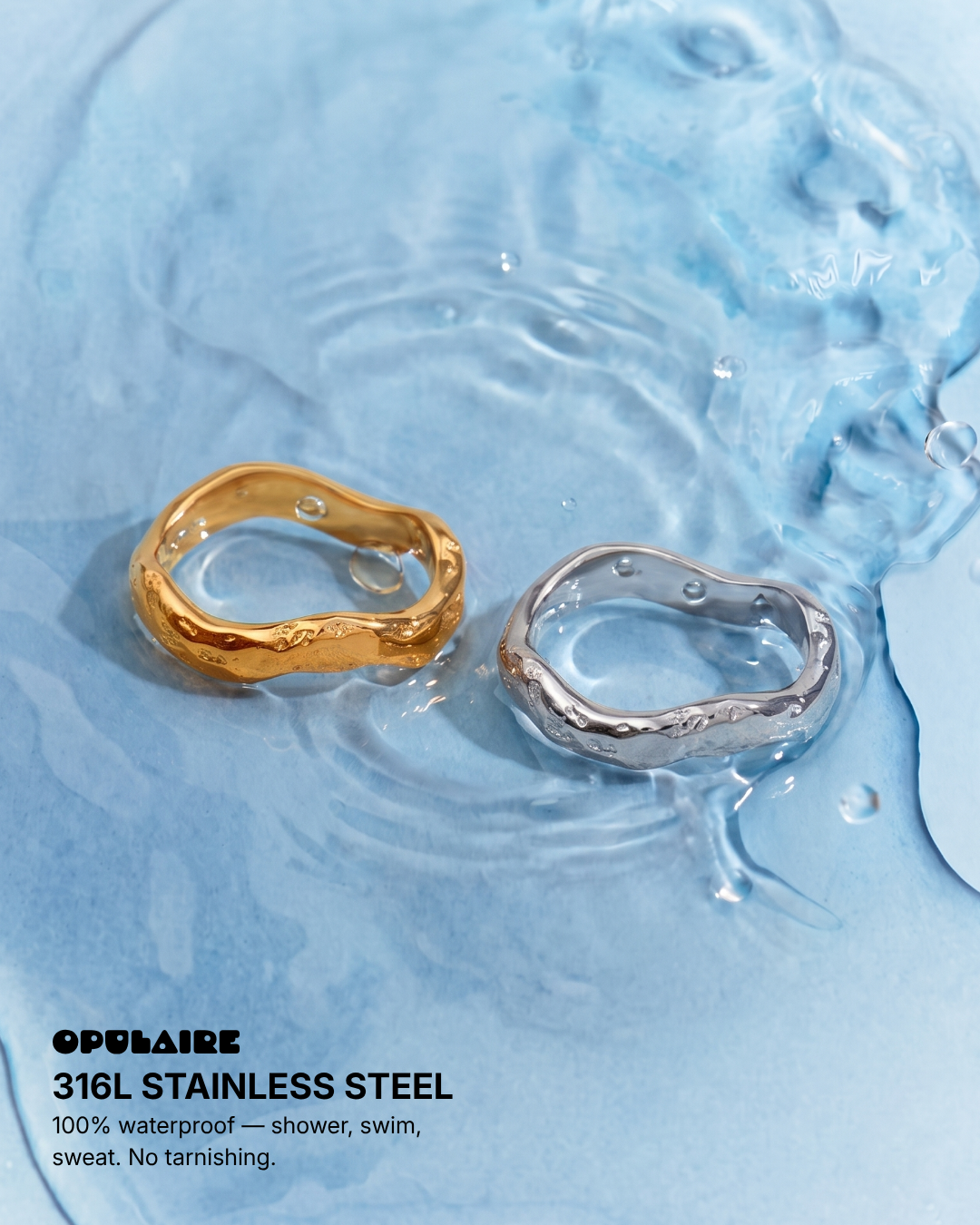 Sophie - Wavy textured band ring - Stainless steel