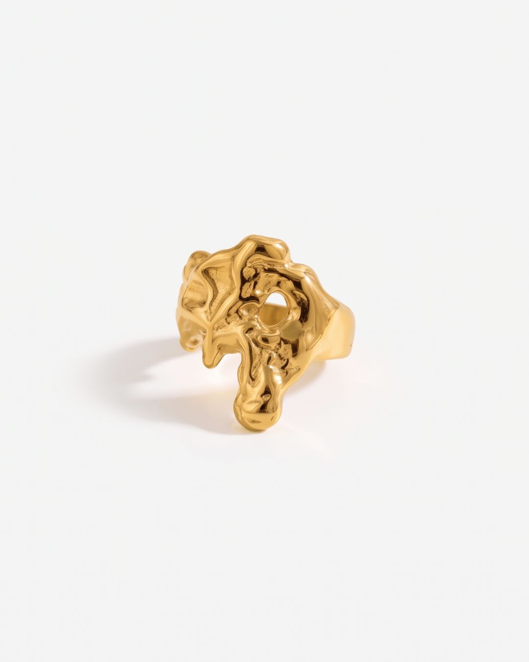 Inaya ring