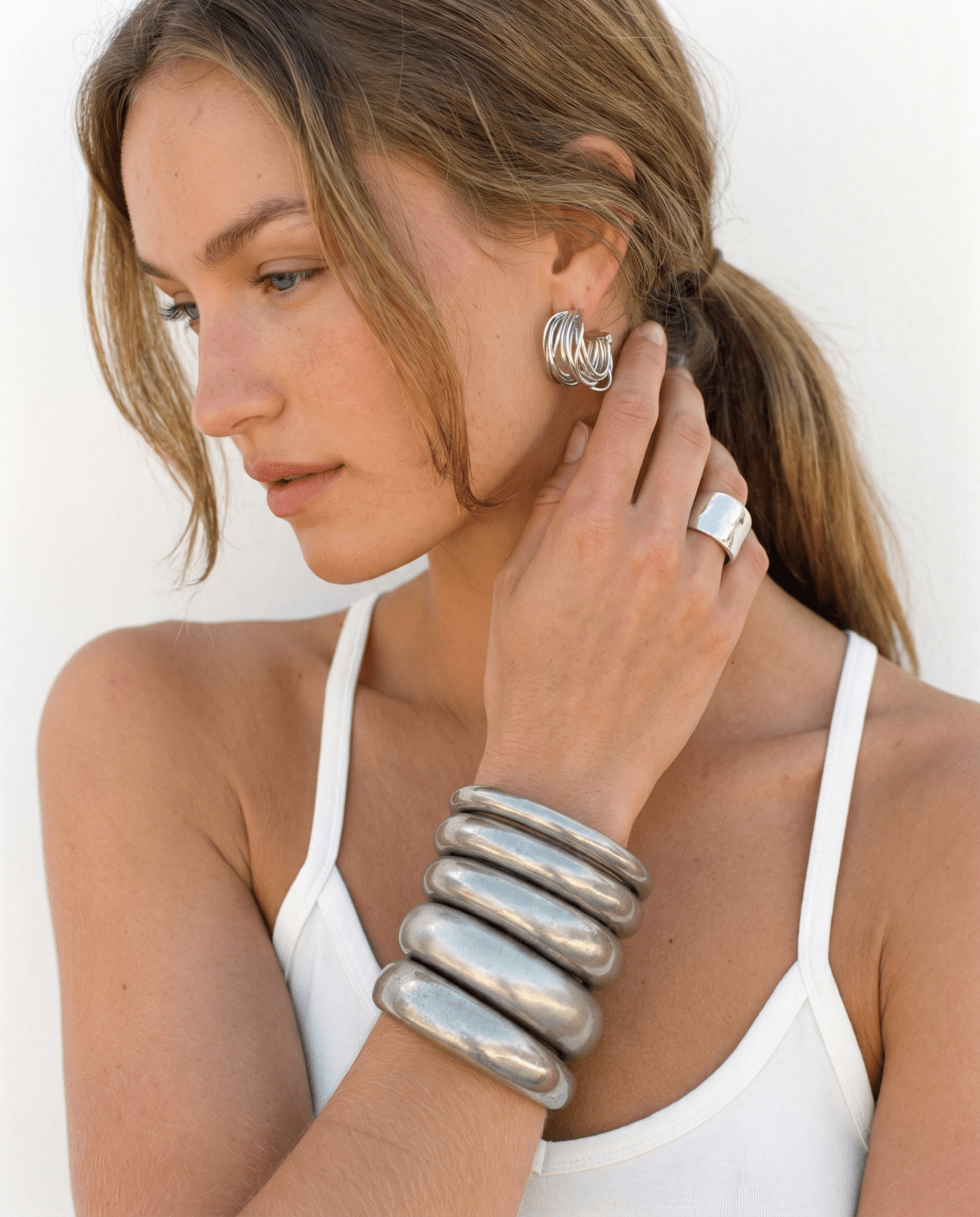 Amadora - C-hoop earrings - Stainless steel - Opulaire - WATERPROOF jewelry - 