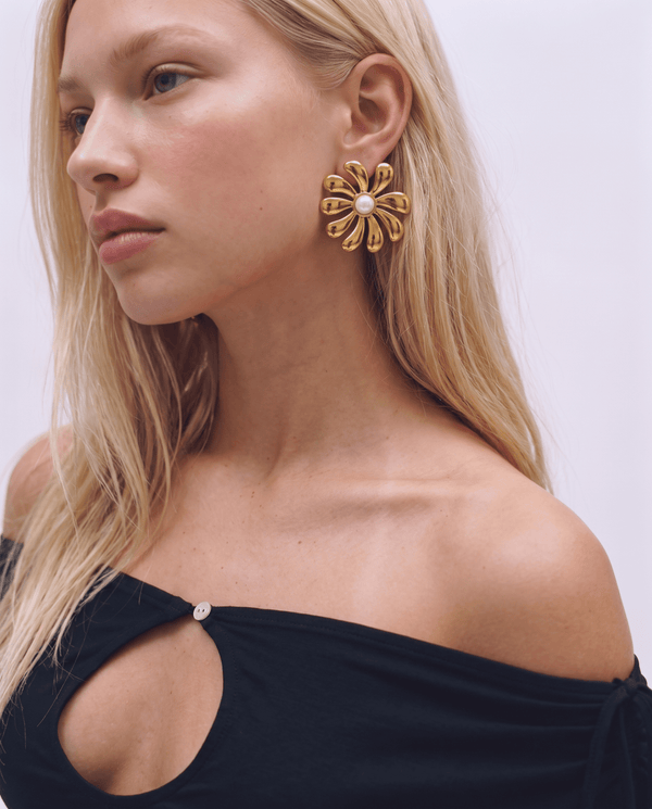 Bitonto - Chunky flower earrings - Stainless steel - Opulaire - WATERPROOF jewelry - 