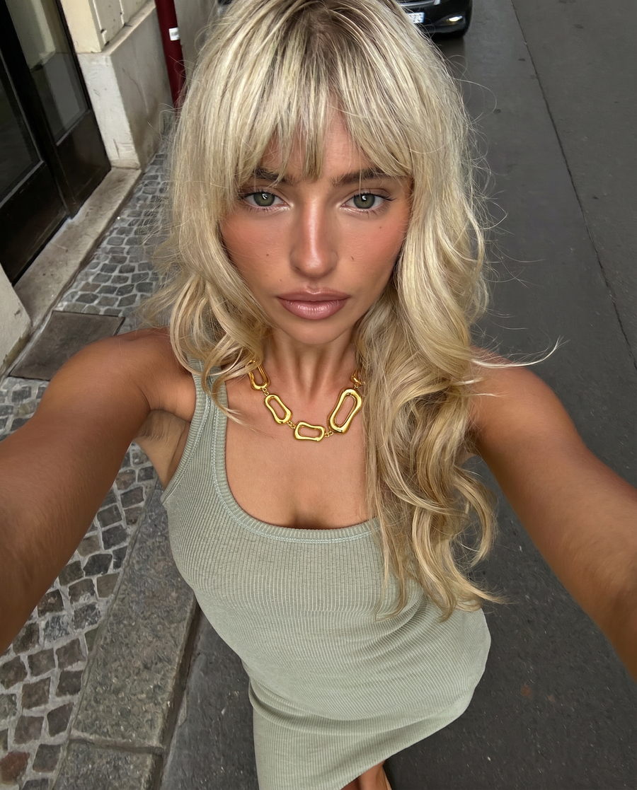 Big chain necklace