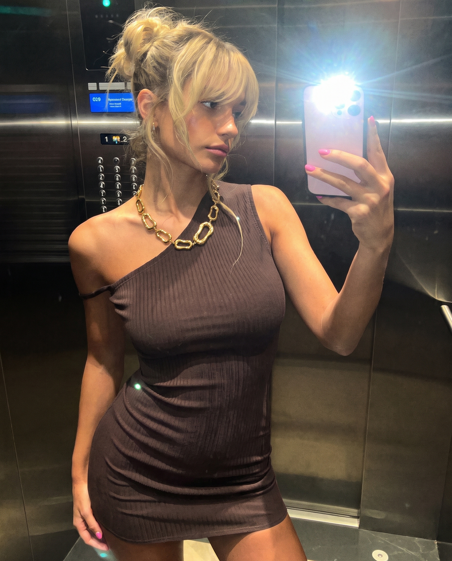 Big chain necklace