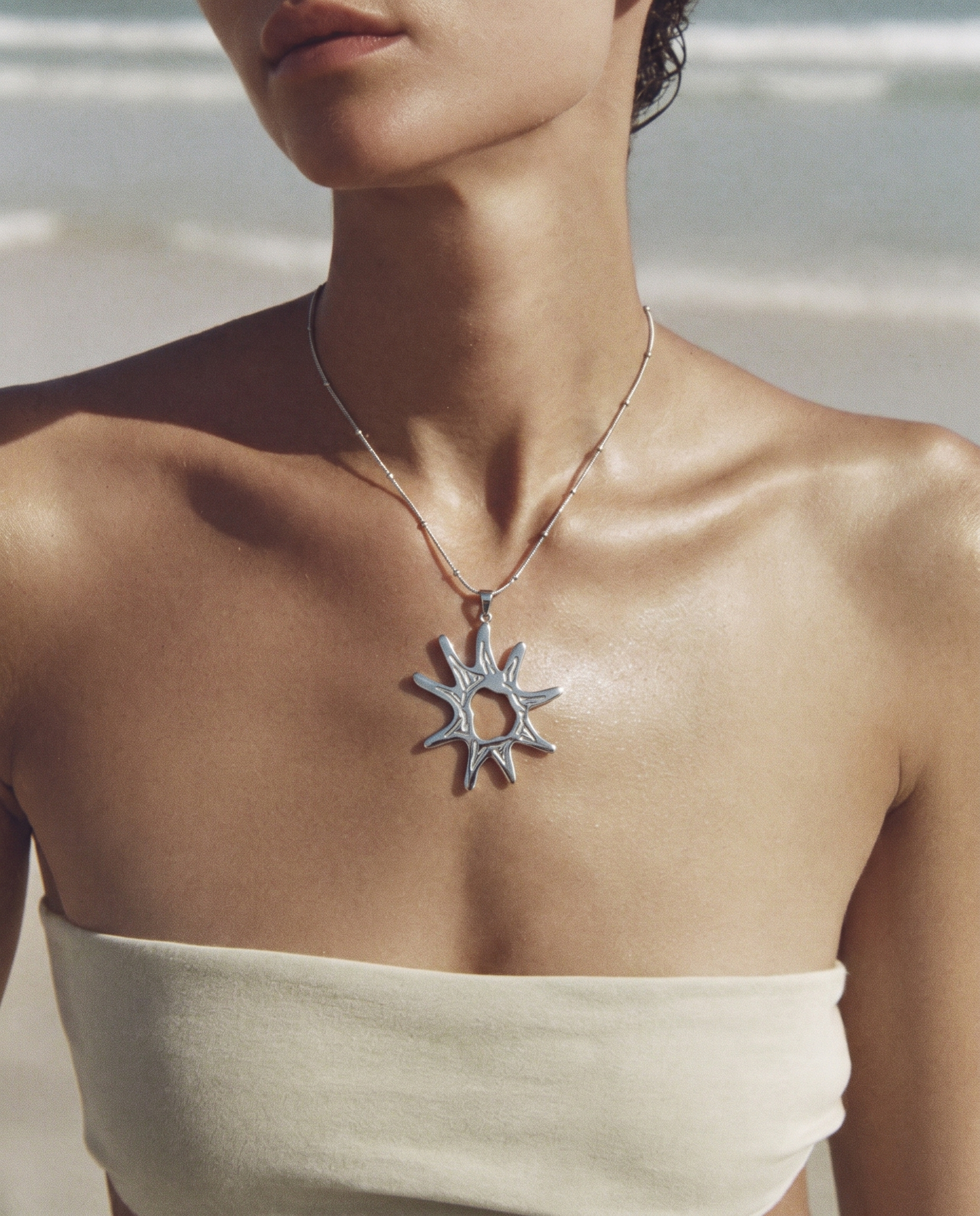Dina necklace