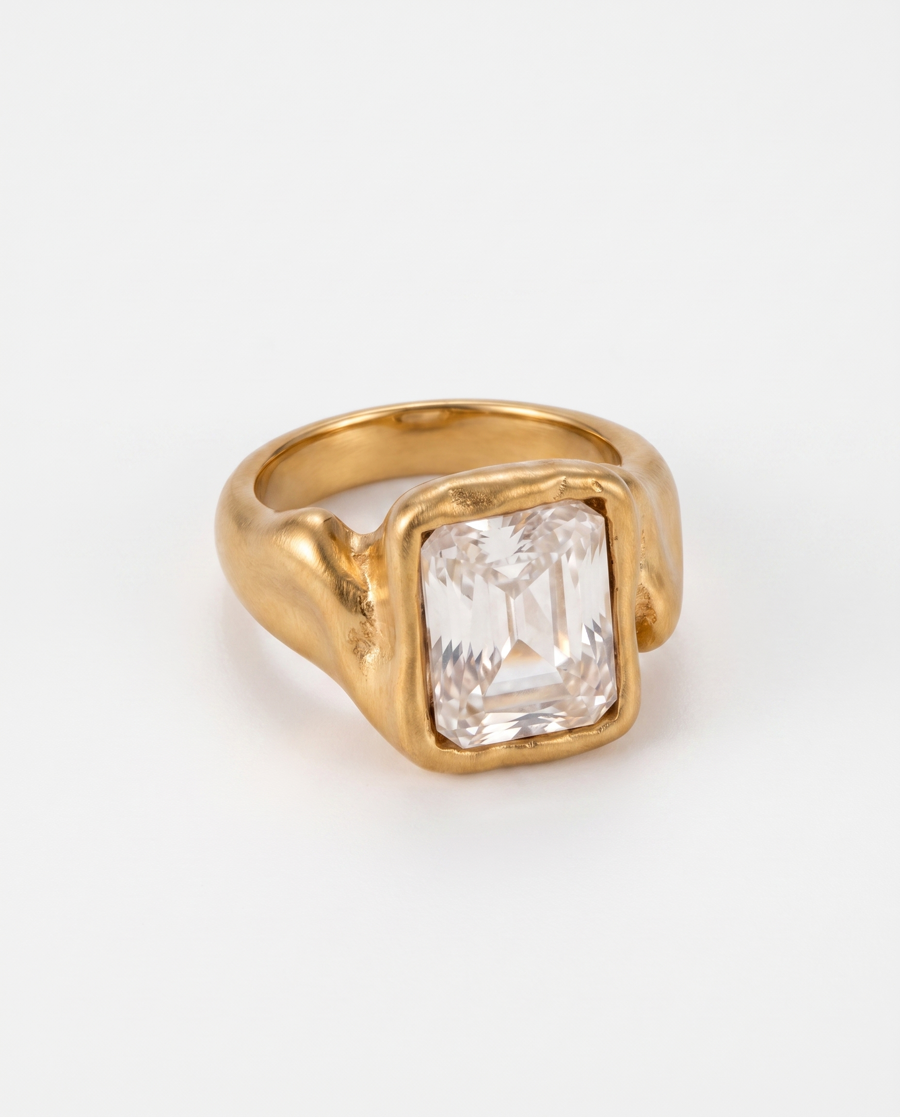 Nadia ring